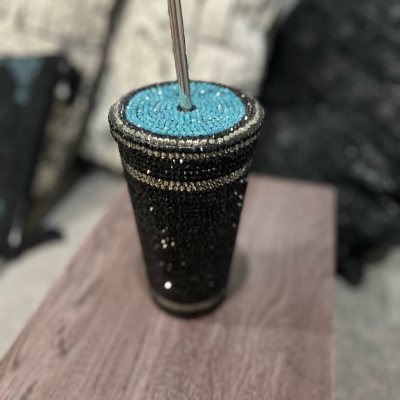 Custom rhinestone tumbler - Picture 3 of 6